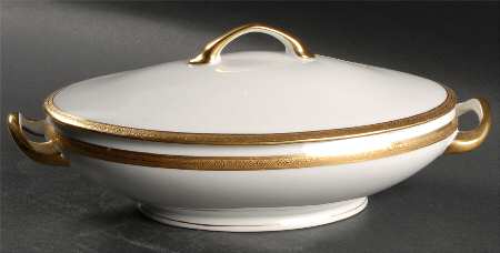 VIT10  Oval Covered Vegetable