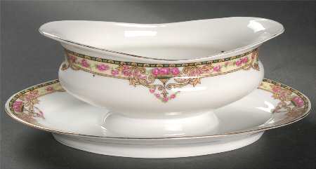 VIT24 Gravy Boat with Attached Underplate