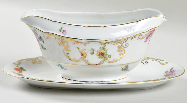 VIT3 Gravy Boat with Attached Underplate