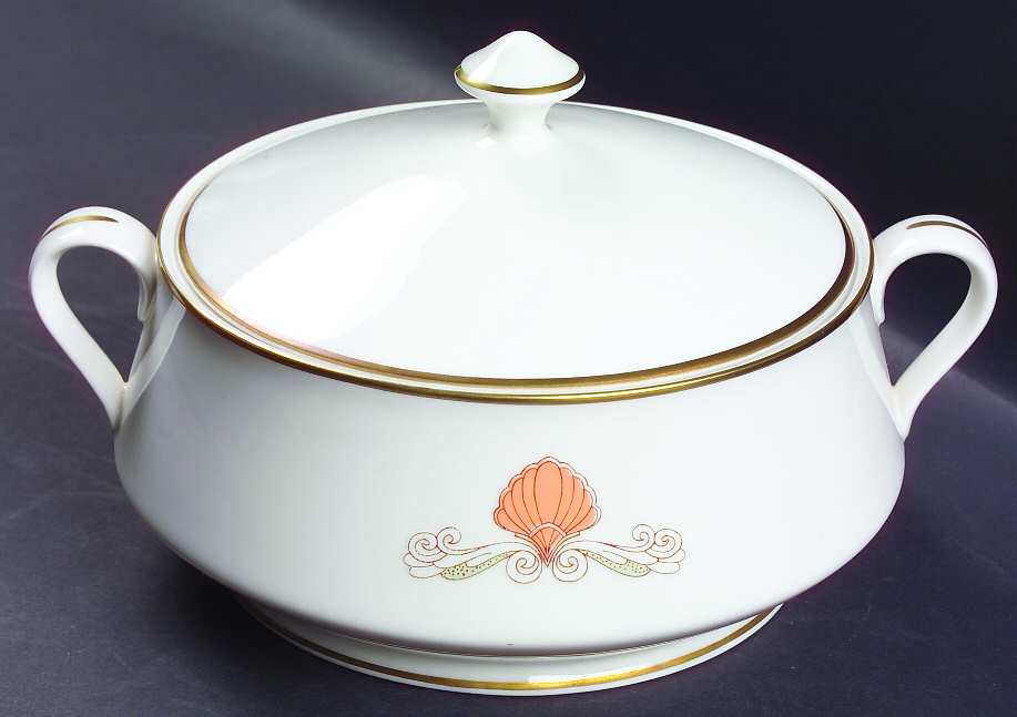 Palm Beach Round Covered Vegetable