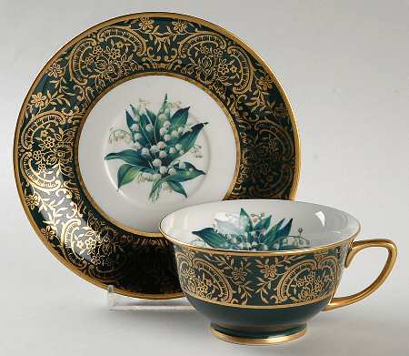Candlelight Footed Cup & Saucer Set