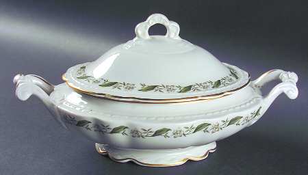 Old Charleston Oval Covered Vegetable