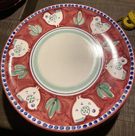 Campagna Chicken (Red Border, Blue Dots) Large Dinner Plate