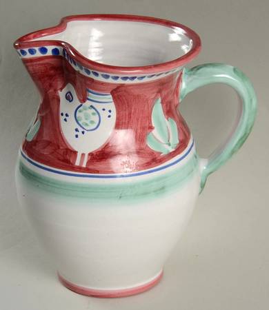 Campagna Chicken (Red Border, Blue Dots) 44 Oz Pitcher