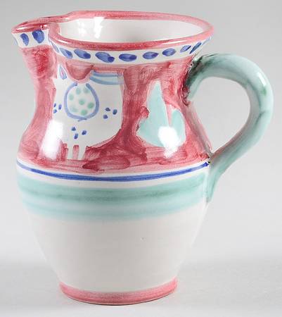 Campagna Chicken (Red Border, Blue Dots) 16 Oz Pitcher