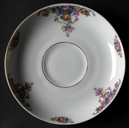 VIT156 Saucer by Victoria (Czech)