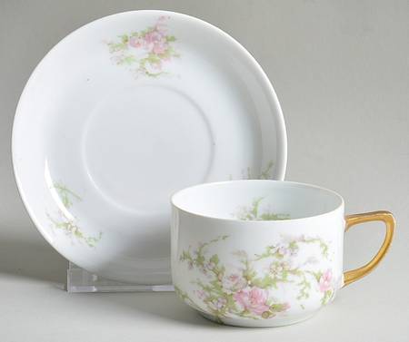 VTO23 Flat Cup & Saucer Set