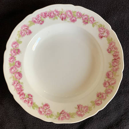 VNN51 Rim Fruit/Dessert (Sauce) Bowl by Vienna