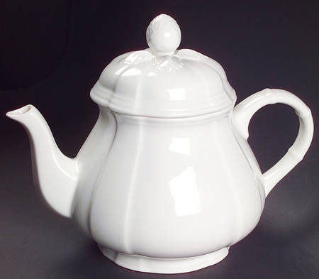 Chambord (White, Fine China) Teapot & Lid