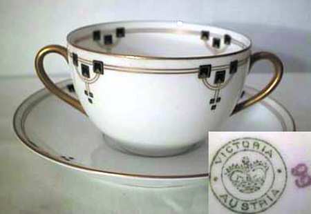VTO42 Flat Bouillon Cup & Saucer