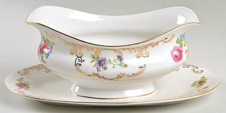 VIT208 Gravy Boat with Attached Underplate