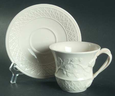 Classical Christmas Flat Cup & Saucer Set