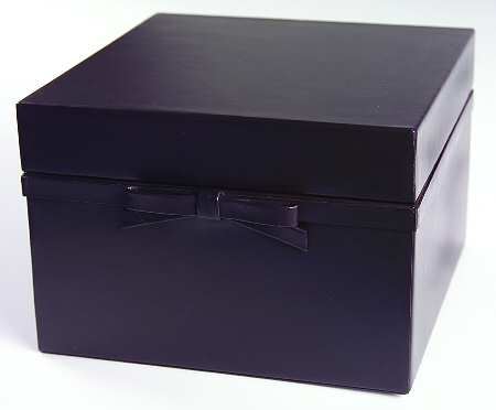 Bow Box Collection Medium Hinged Box