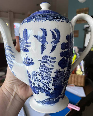 Willow Blue Coffee Pot & Lid