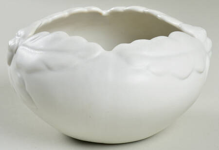 Art Pottery 4" Acorn and Oak Leaf Bowl