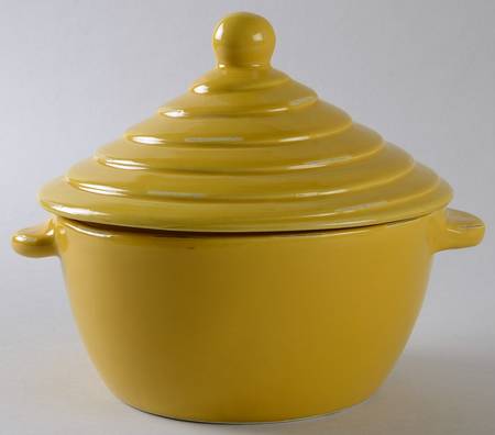 Buon Gusto 1.25 Qt Round Covered Casserole by Vietri (Italy)