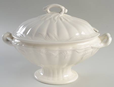 Wheat Oval Tureen & Lid
