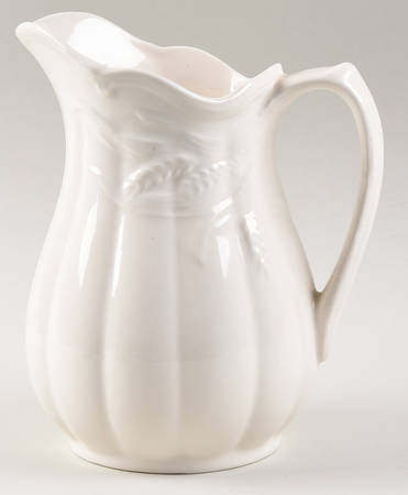 Wheat 32 Oz Pitcher