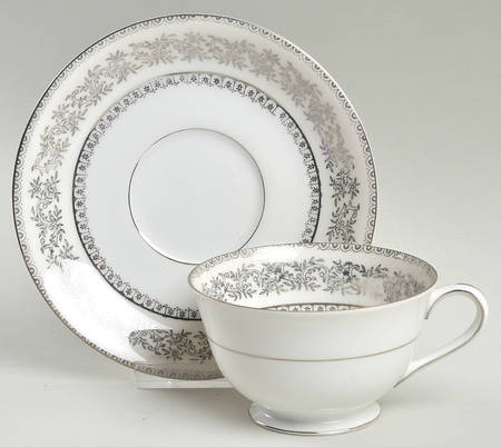 2476 Footed Cup & Saucer Set