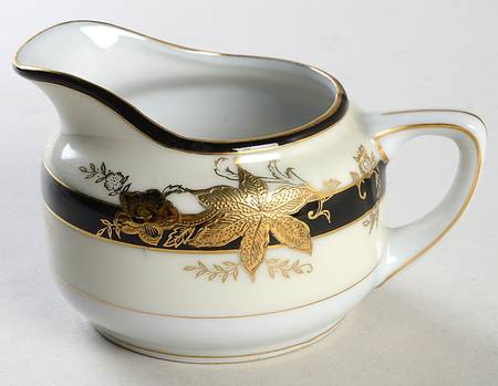 Golden Maple Creamer