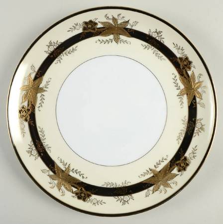 Golden Maple Cake Plate