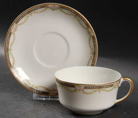 B9059 Flat Cup & Saucer Set by Warwick