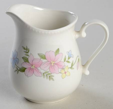 Floral Sweet Creamer by West East