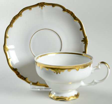 15010 Footed Cup & Saucer Set