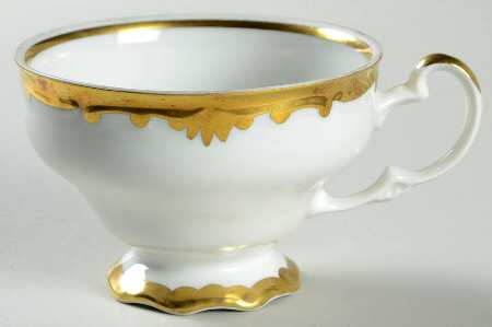 15010 Footed Cup