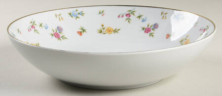 Margaret 9" Round Vegetable Bowl