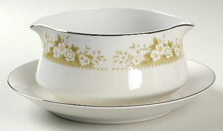 Mayflower Gravy Boat with Attached Underplate