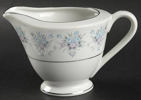 Avington Creamer