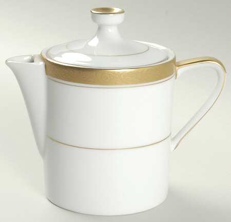 Coronation Creamer & Lid