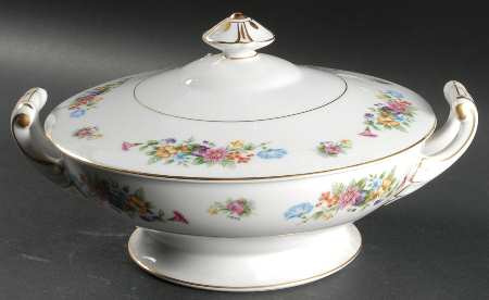 Dresdon Round Covered Vegetable