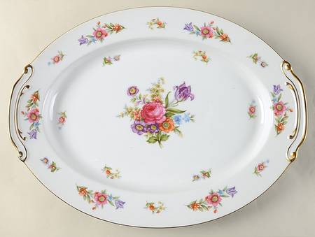 Dresdona 16" Oval Serving Platter