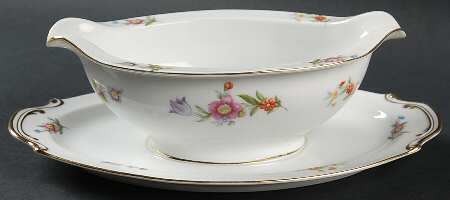 Dresdona Gravy Boat with Attached Underplate