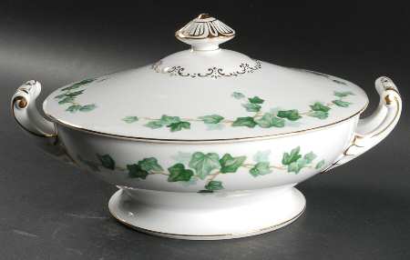 Hedera Round Covered Vegetable by Wentworth