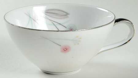 Lyric Flat Cup