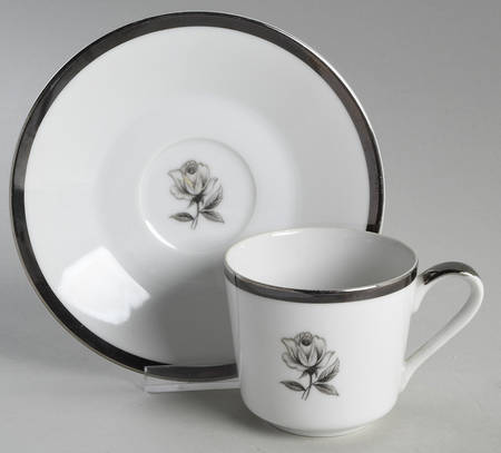Queen Anne Flat Cup & Saucer Set