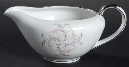 Serenada Creamer
