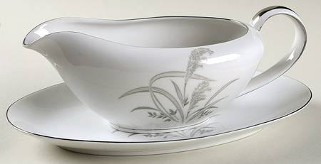 Silver Wheat Gravy Boat & Underplate/Relish