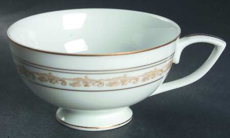 Tara Footed Cup