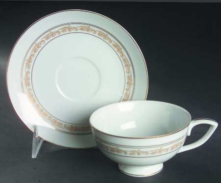 Tara Footed Cup & Saucer Set