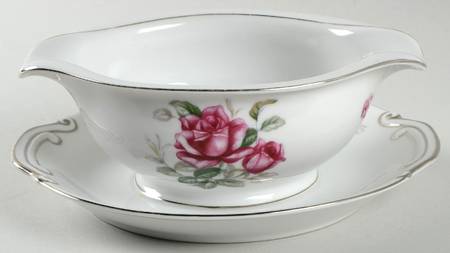 Valencia Gravy Boat with Attached Underplate