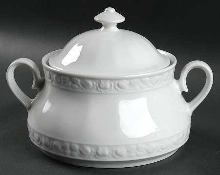 Kimberly Round Covered Vegetable