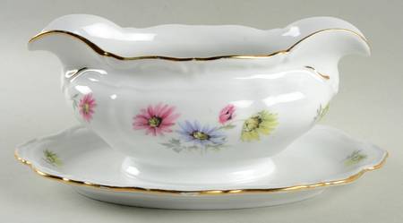 Margo Gravy Boat with Attached Underplate