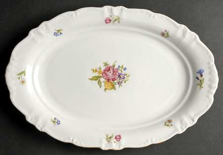 Mignon (Gold Backstamp, Scalloped) 14" Oval Serving Platter
