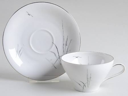 WIG13 Flat Cup & Saucer Set