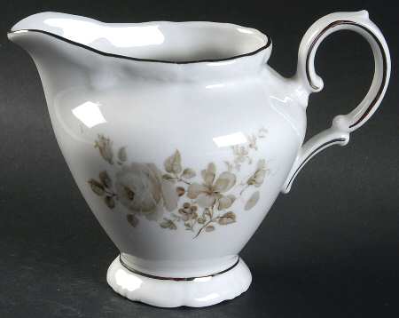 WIG154 Creamer