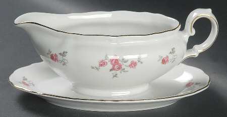 WIG16 Gravy Boat with Attached Underplate